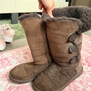 Cozy Brown Buttoned Women's Boots